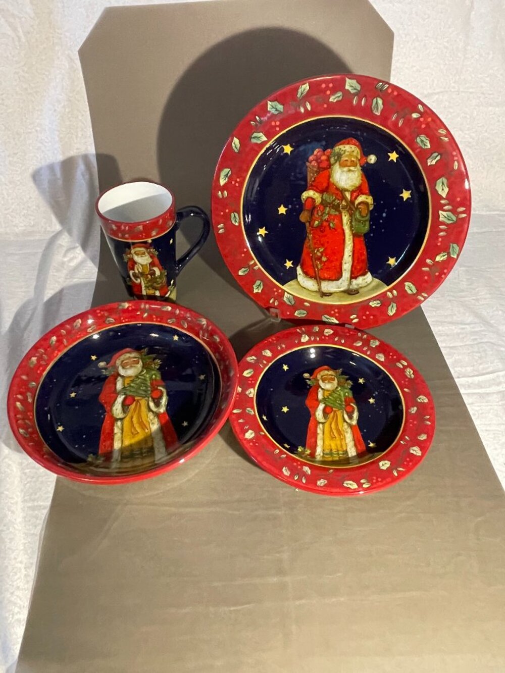 Certified International | Susan Winget Old World Santa 4 pc. Set (1701)